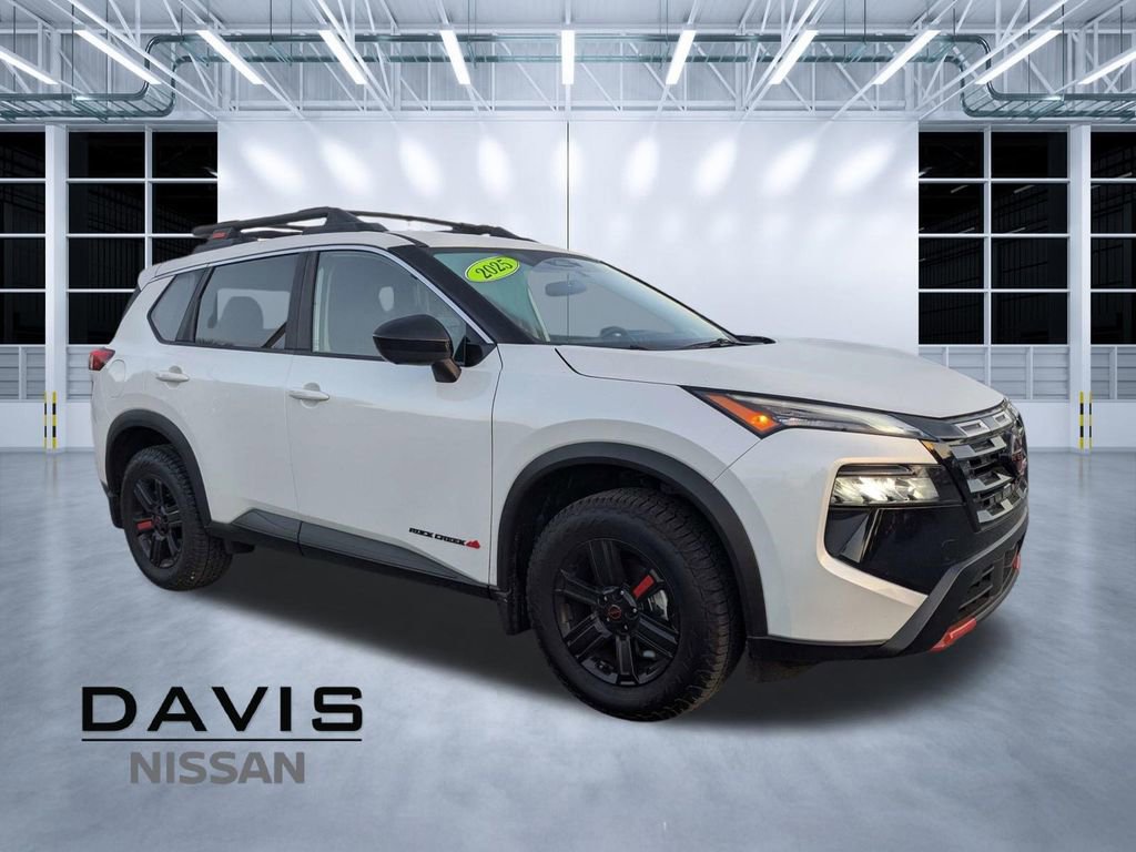Used 2025 Nissan Rogue Rock Creek image 1