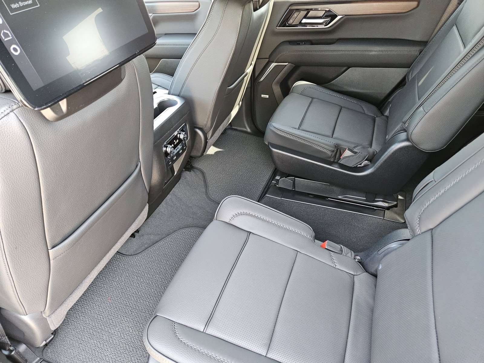 New 2026 GMC Yukon Denali w/ Denali Reserve Package AWD/4WD image 20