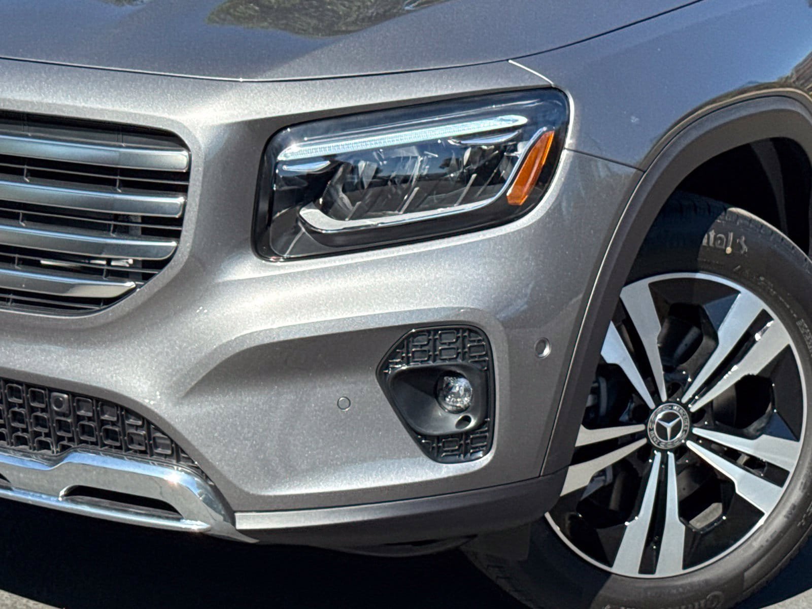 New 2026 Mercedes-Benz GLB 250 4MATIC image 3