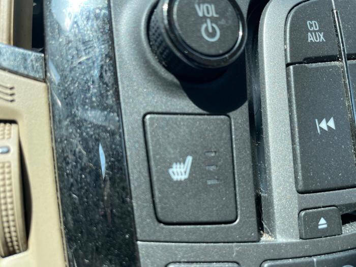 Used 2011 Buick LaCrosse CXL FWD image 35