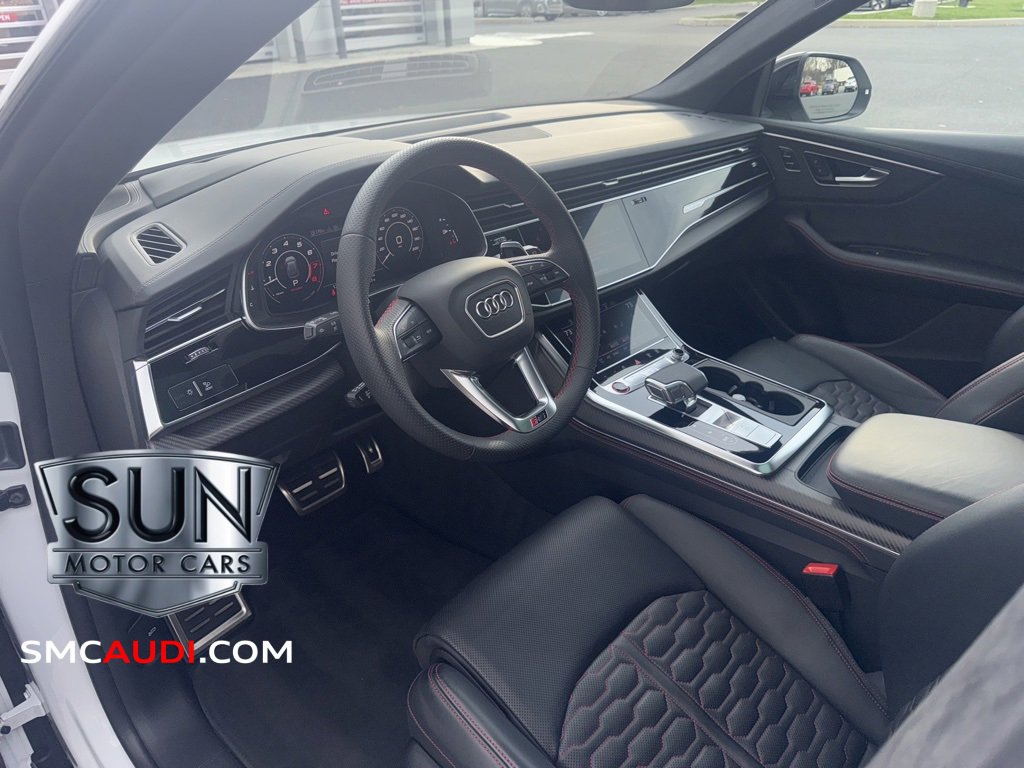Used 2024 Audi RS Q8 w/ Black Optic Package image 36