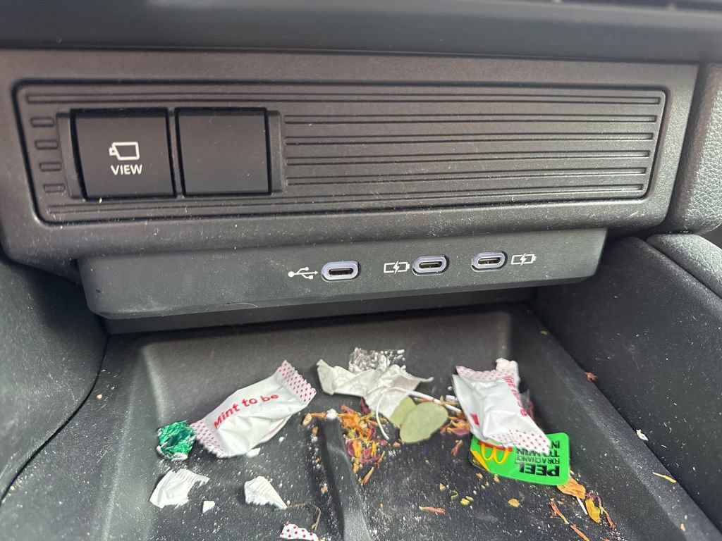 Used 2024 Toyota Land Cruiser image 7