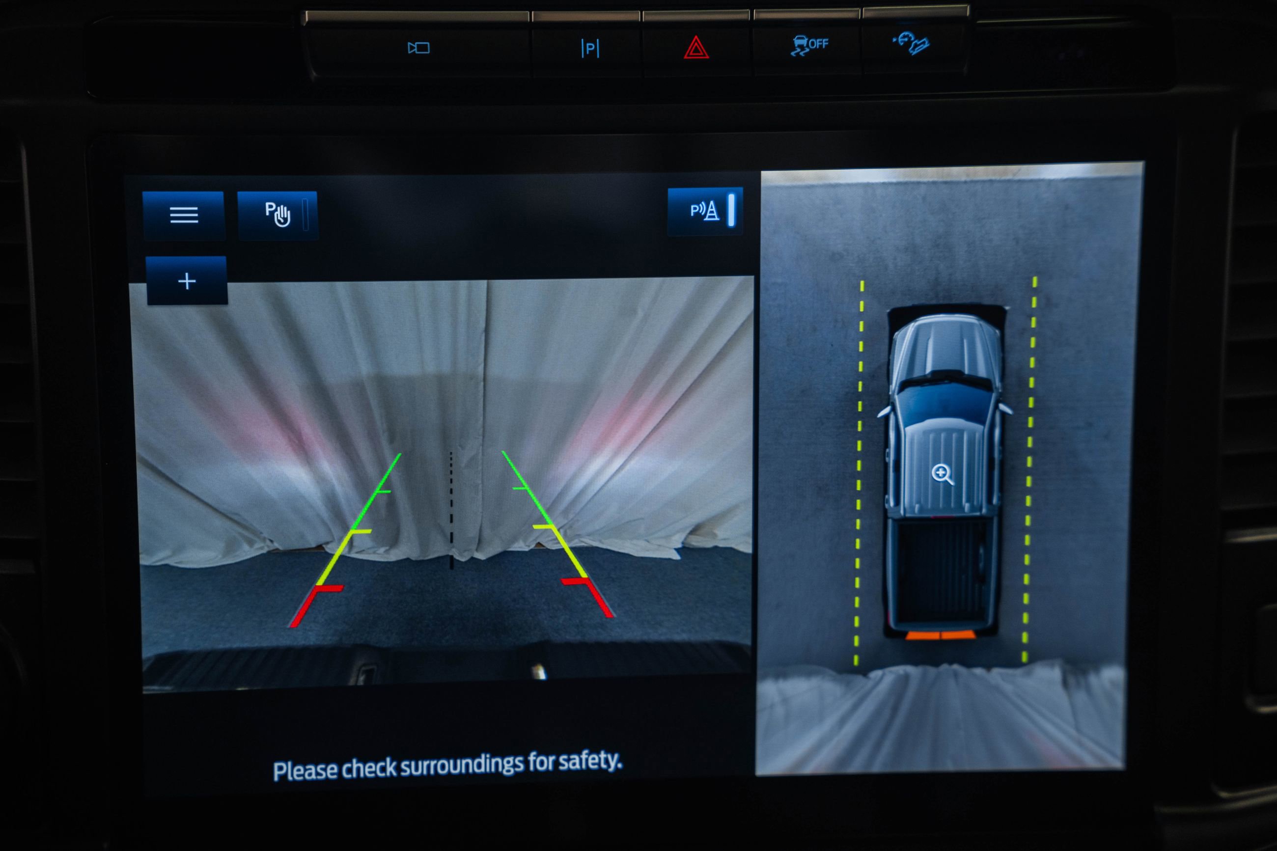 Used 2023 Ford F150 Platinum w/ FX4 Off-Road Package image 57