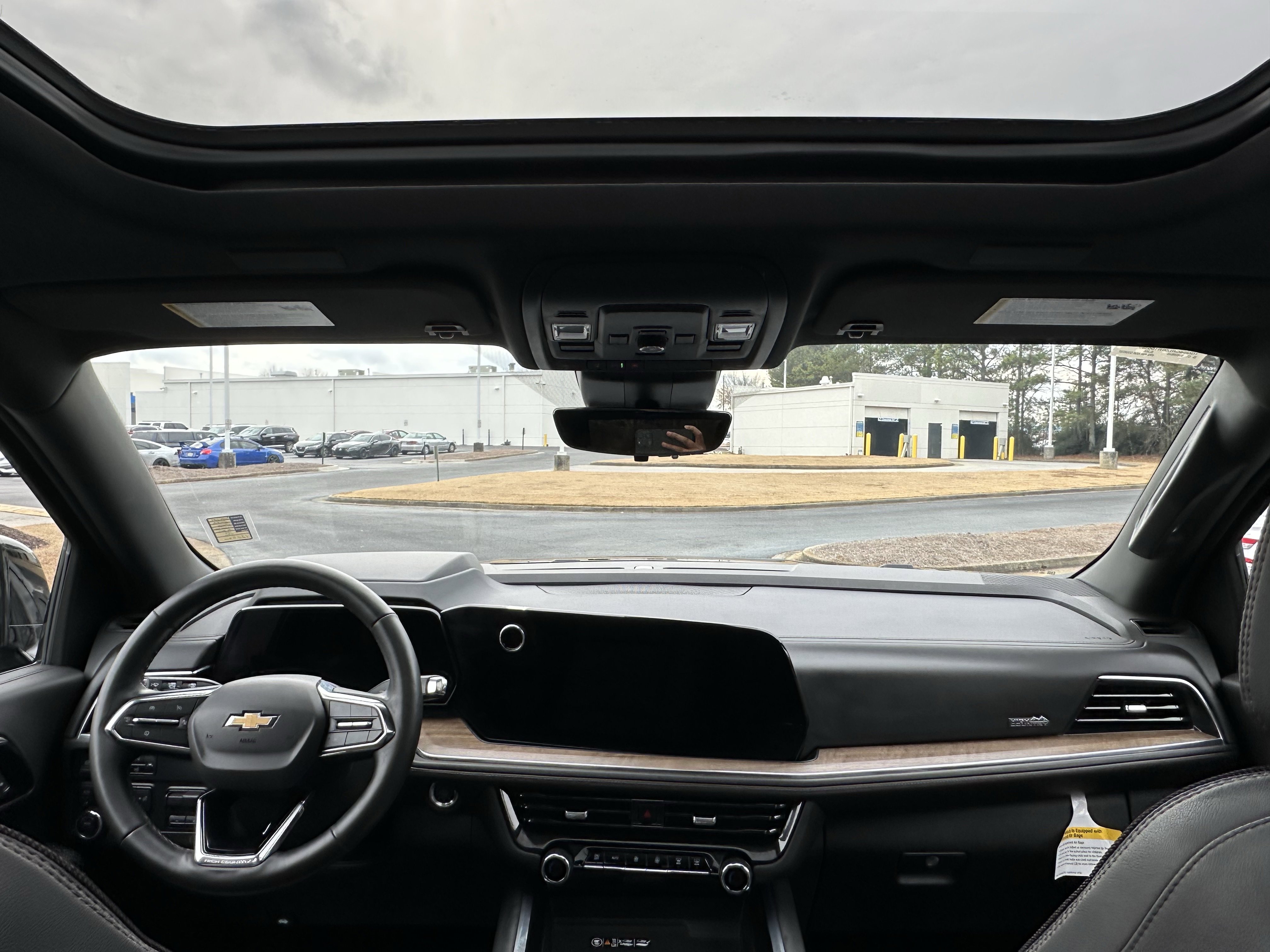 Used 2025 Chevrolet Suburban High Country w/ Sun And Tow Package image 43