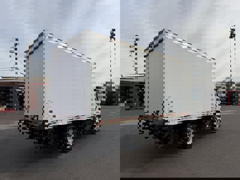 Used 2023 Isuzu NPR image 3