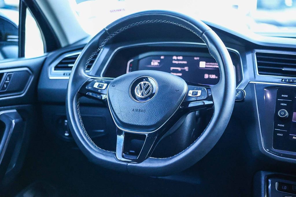 Used 2021 Volkswagen Tiguan SEL image 22