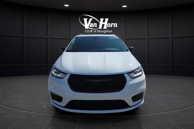 New 2026 Chrysler Pacifica Limited w/ S Appearance Package image 12