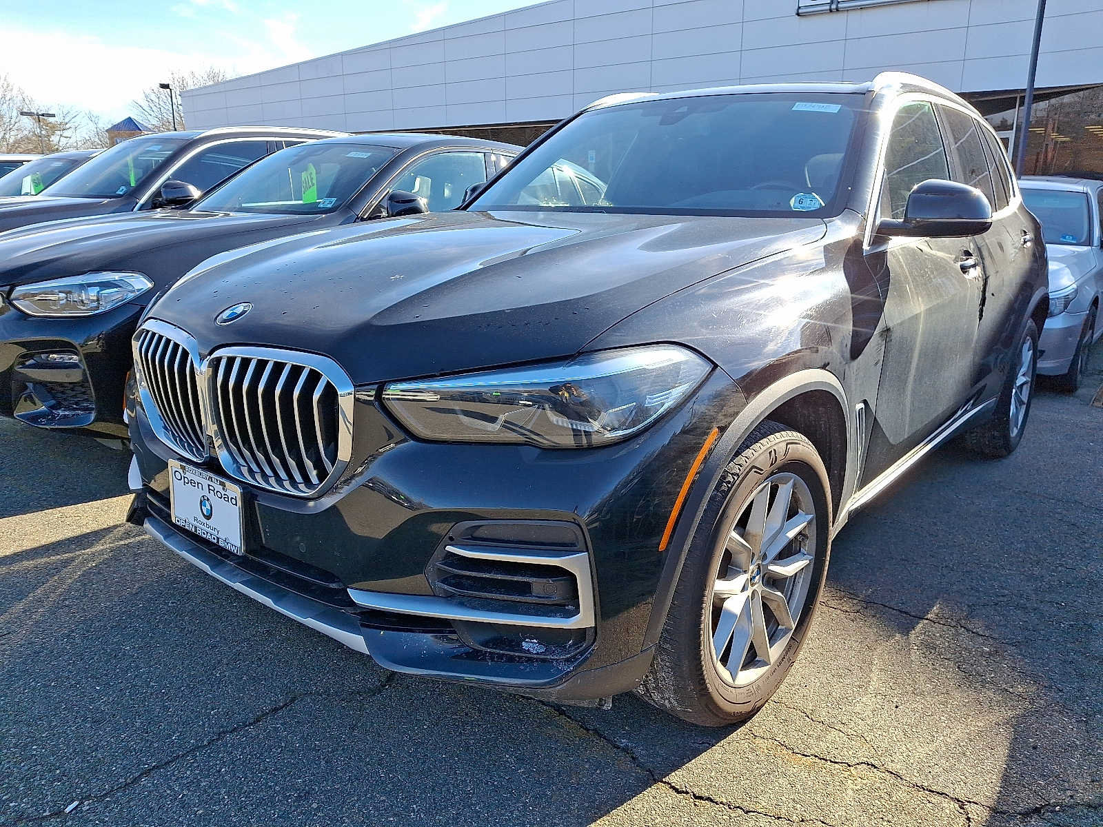 Used 2023 BMW X5 xDrive40i w/ Premium Package AWD/4WD image 3