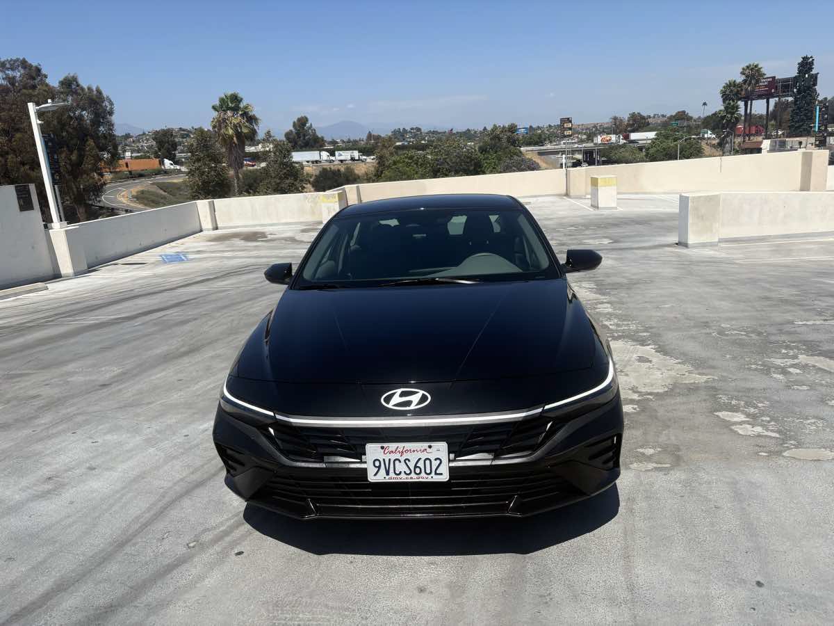 Used 2026 Hyundai Elantra Sport FWD image 5