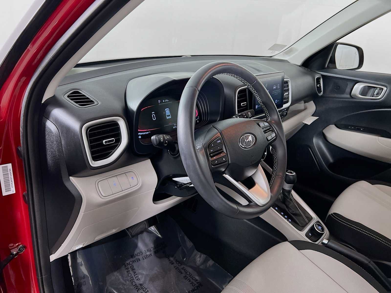 Certified 2026 Hyundai Venue SEL FWD image 9