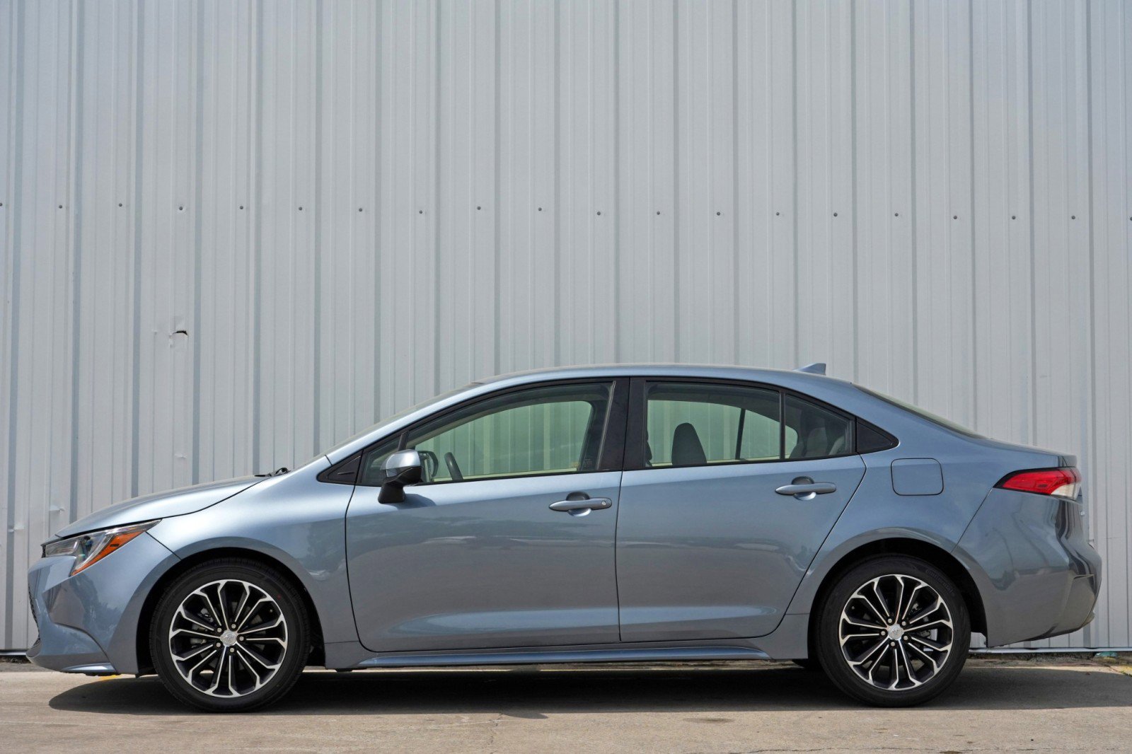 Used 2020 Toyota Corolla LE FWD image 8