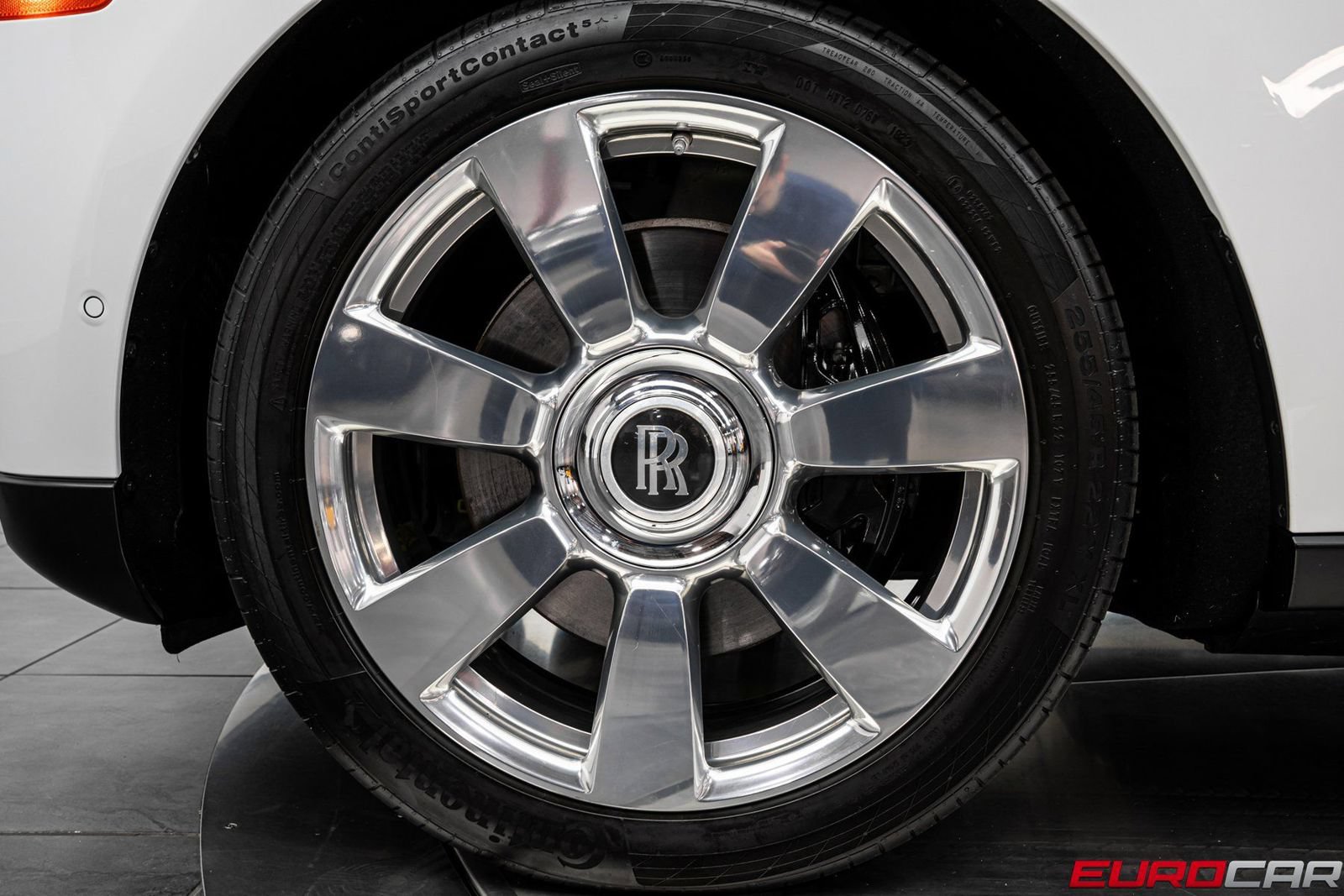 Used 2020 Rolls-Royce Cullinan AWD/4WD image 19