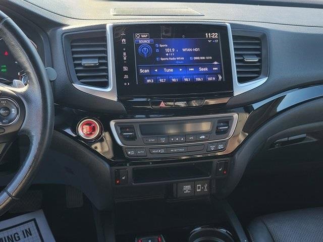 Certified 2020 Honda Ridgeline Black Edition image 15