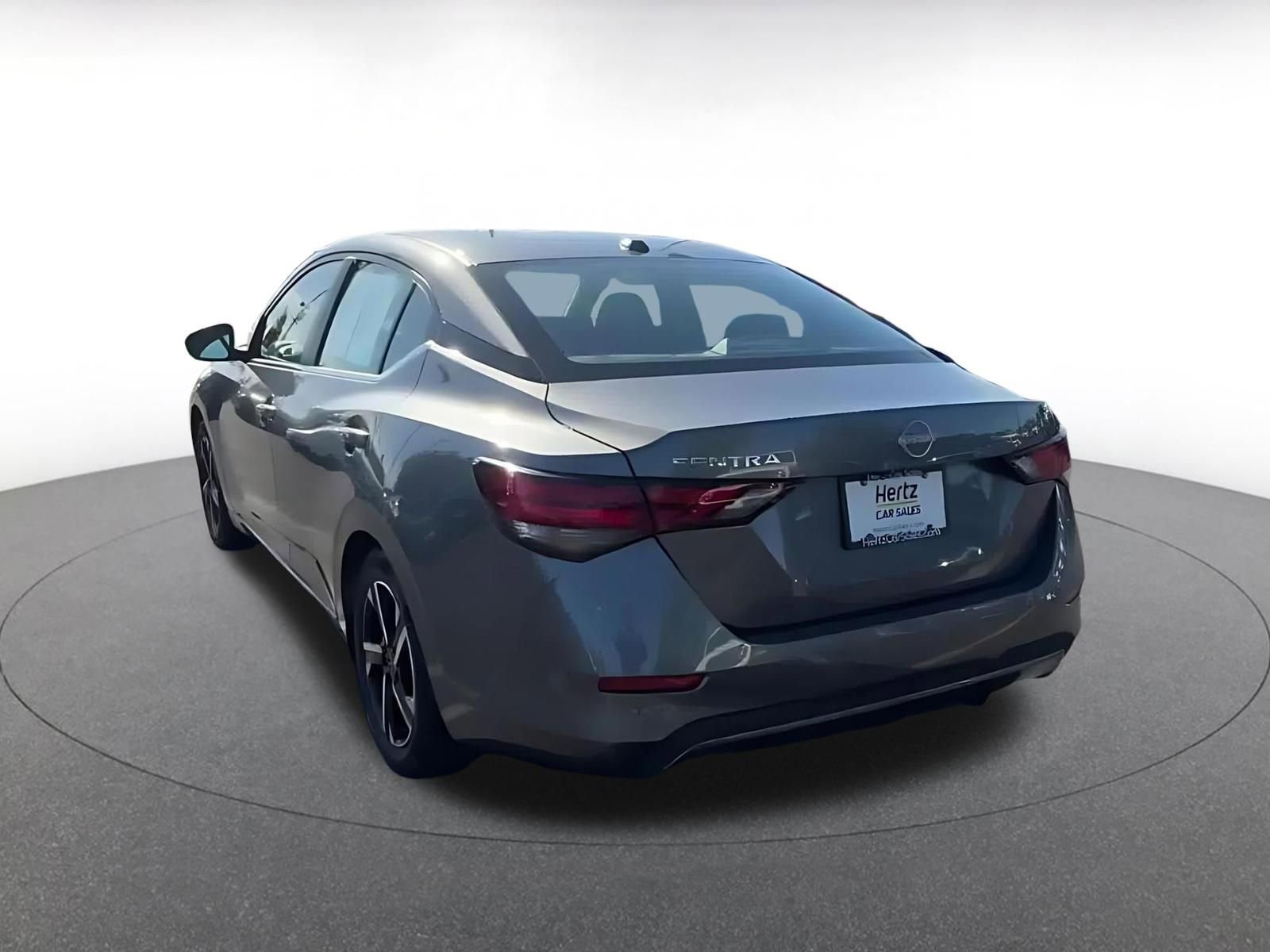 Used 2025 Nissan Sentra SV FWD image 11
