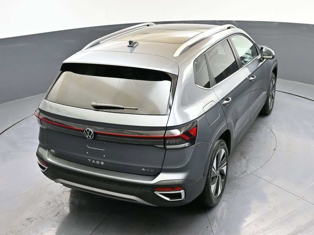 Used 2025 Volkswagen Taos SE w/ Panoramic Sunroof Package AWD/4WD image 40
