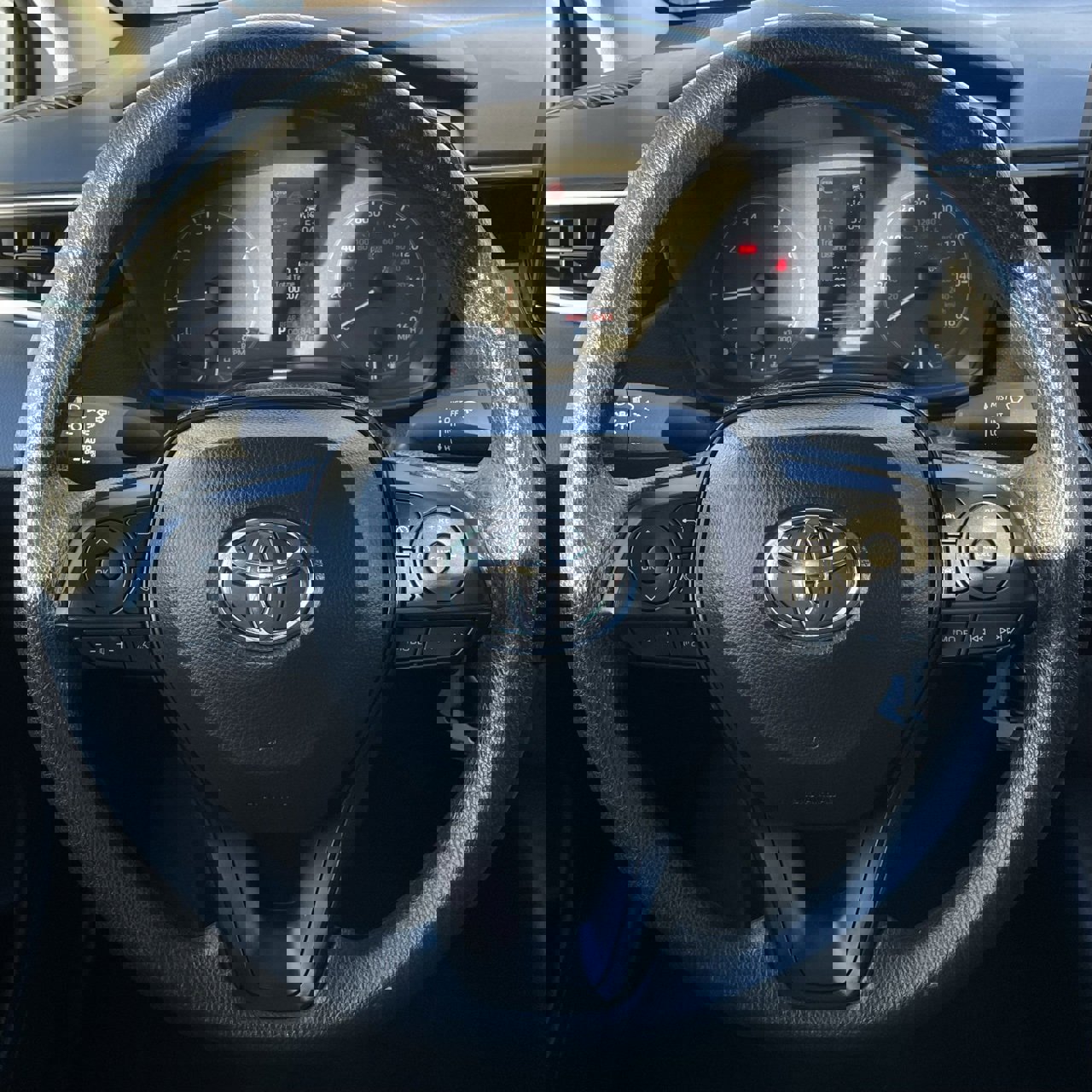 Used 2024 Toyota Corolla LE image 13