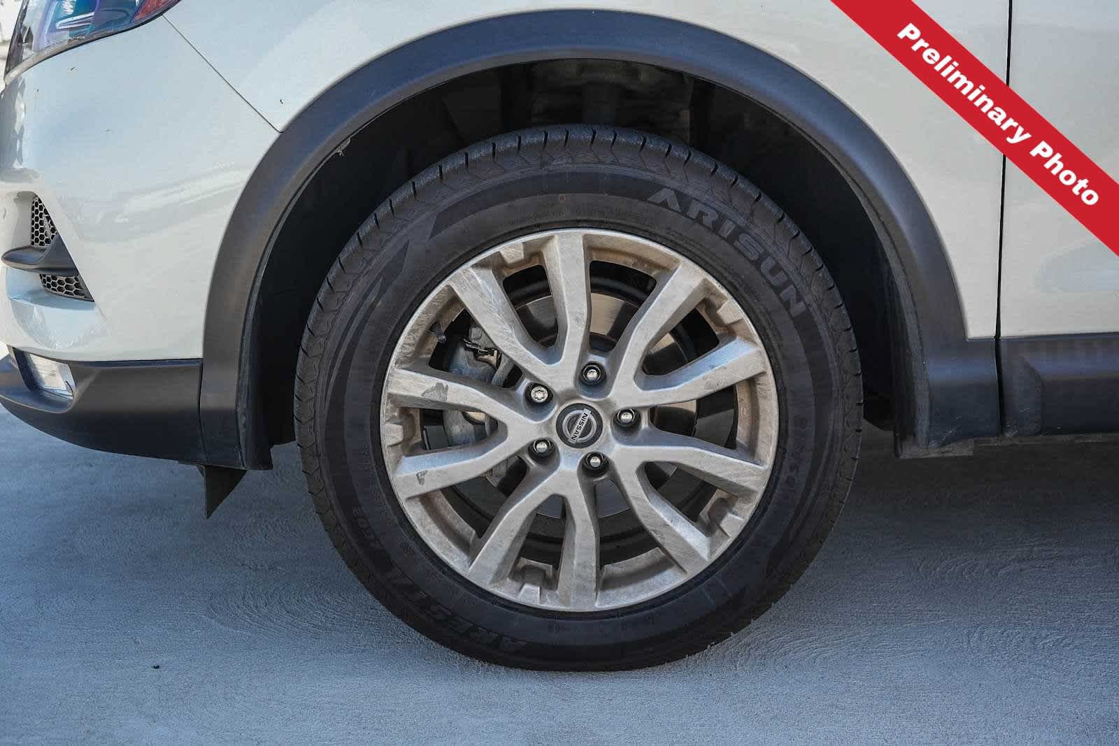 Used 2022 Nissan Rogue Sport SV w/ Technology Package FWD image 12