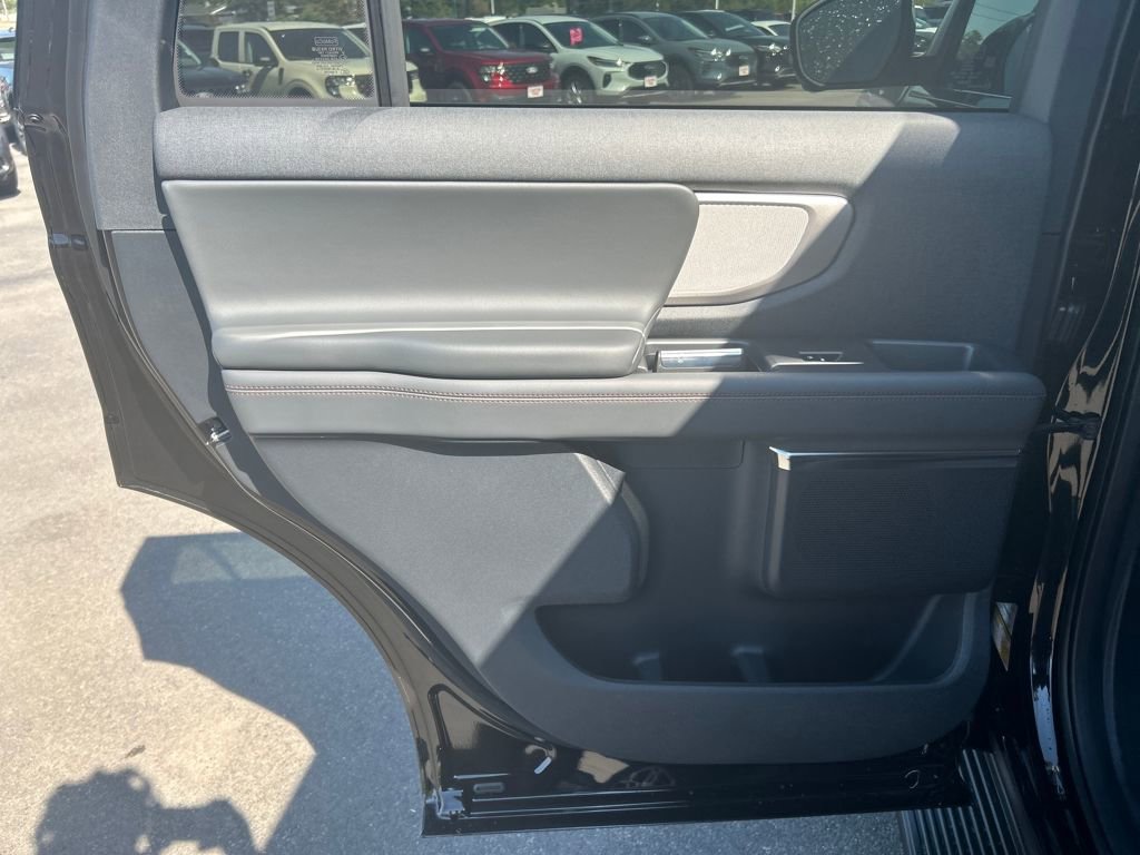 New 2025 Ford Expedition Active image 26