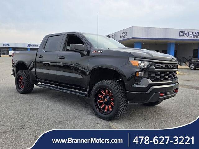 Used 2024 Chevrolet Silverado 1500 Custom Trail Boss AWD/4WD image 1