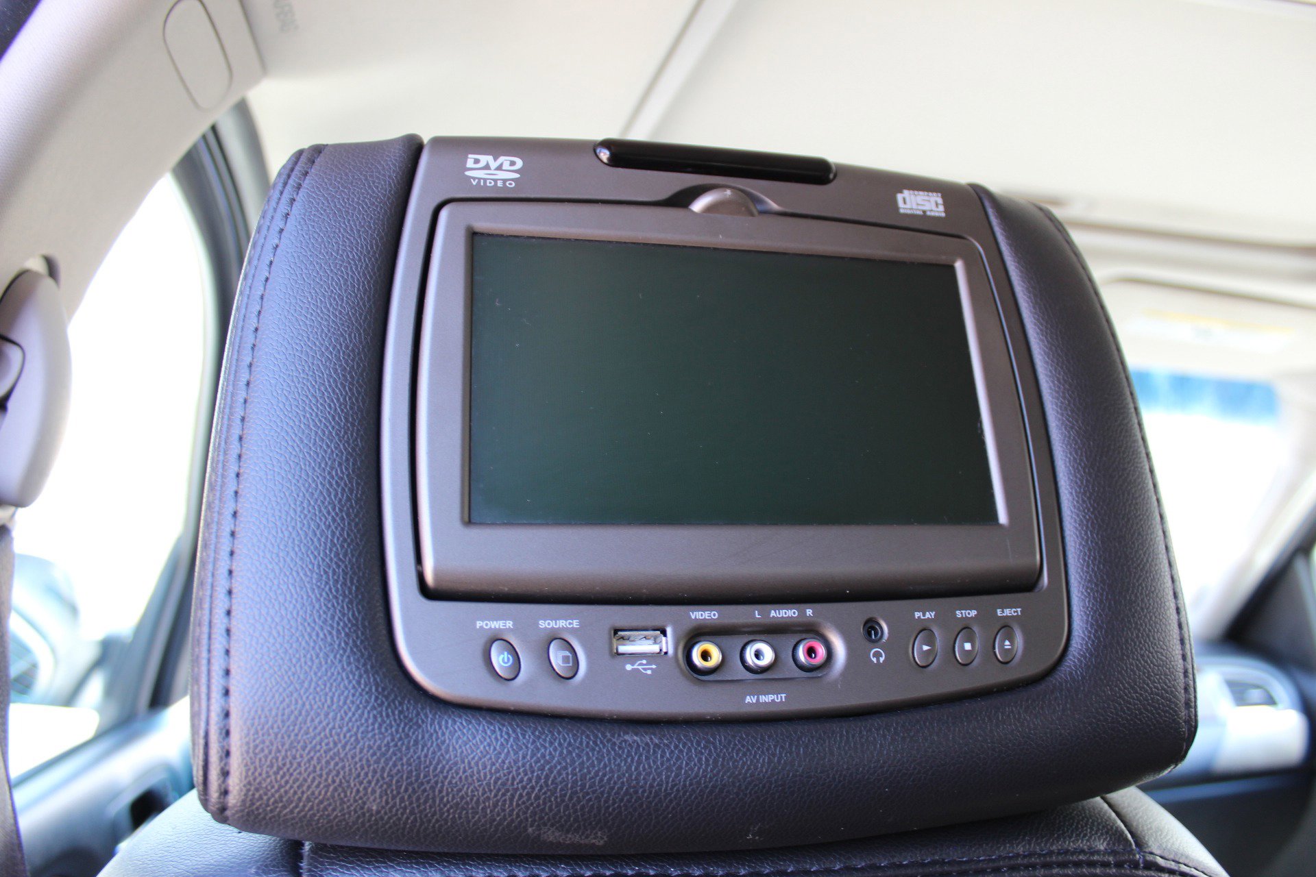 Used 2014 Chevrolet Tahoe LTZ AWD/4WD image 33