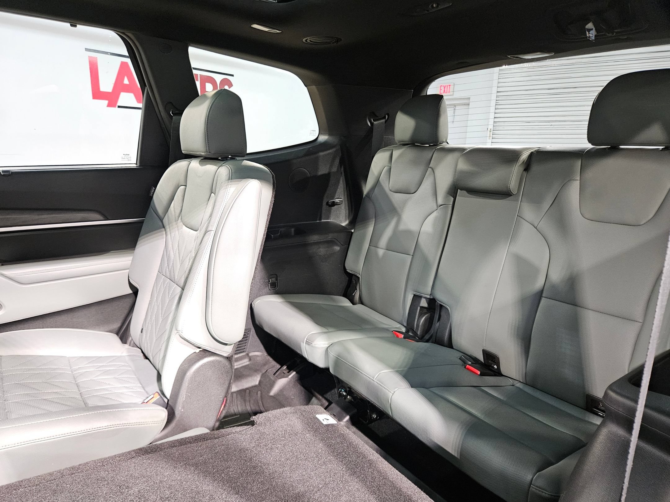 Used 2023 Kia Telluride SX X-Line AWD/4WD image 39