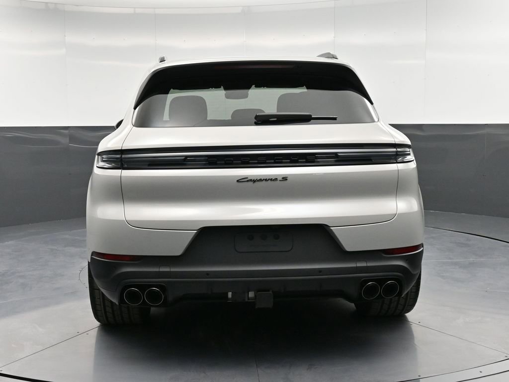 New 2026 Porsche Cayenne S image 7
