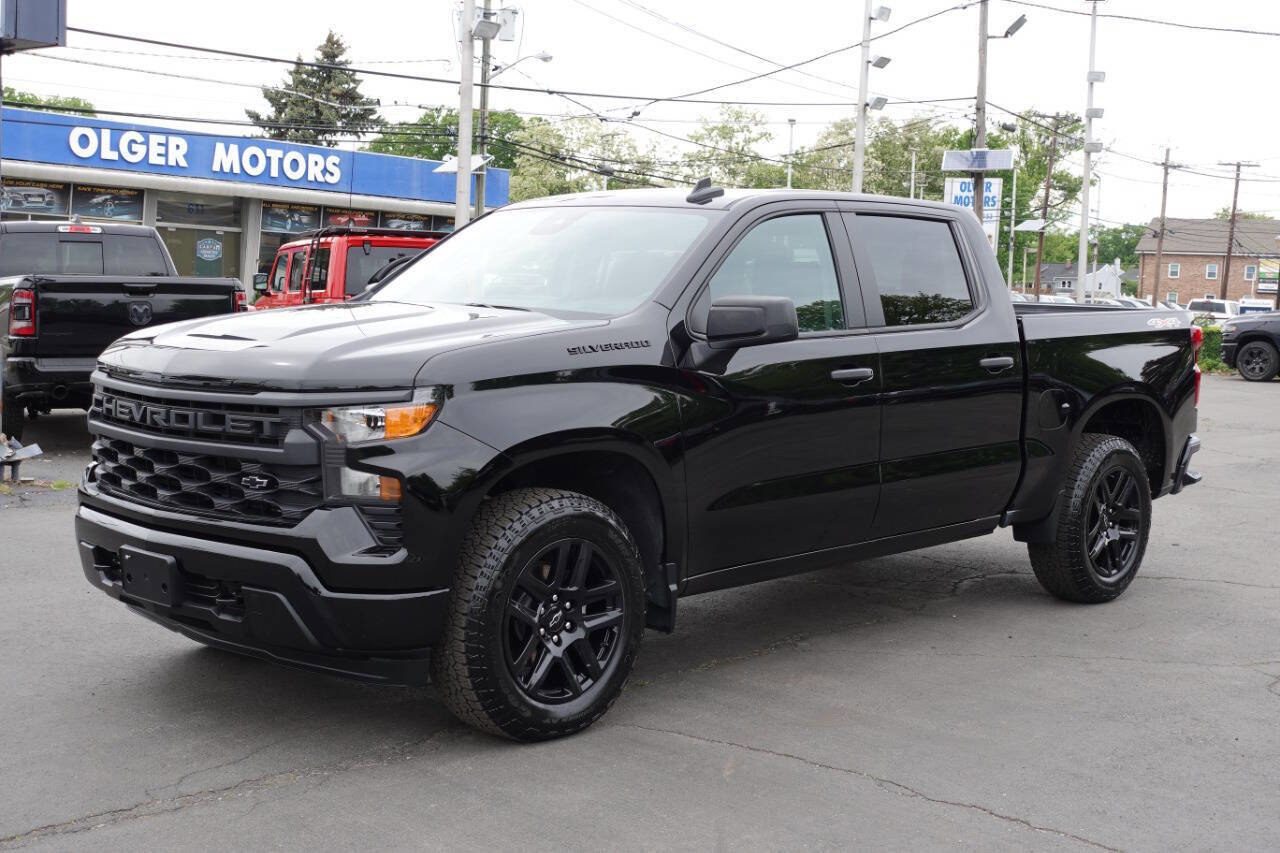 Used 2023 Chevrolet Silverado 1500 Custom w/ LPO, Dark Essentials Package AWD/4WD image 2