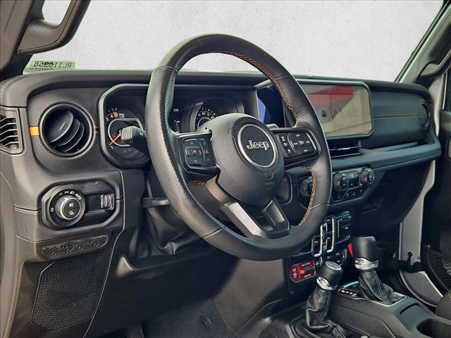 Used 2024 Jeep Gladiator Mojave w/ Steel Bumper Group AWD/4WD image 10