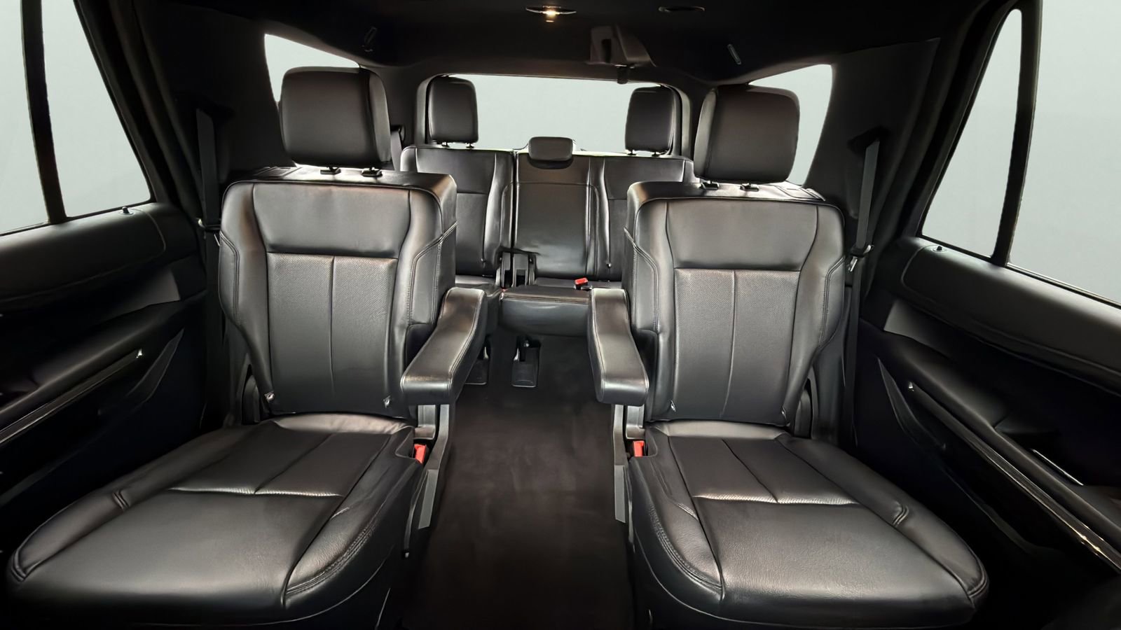 Certified 2021 Ford Expedition XLT RWD image 24