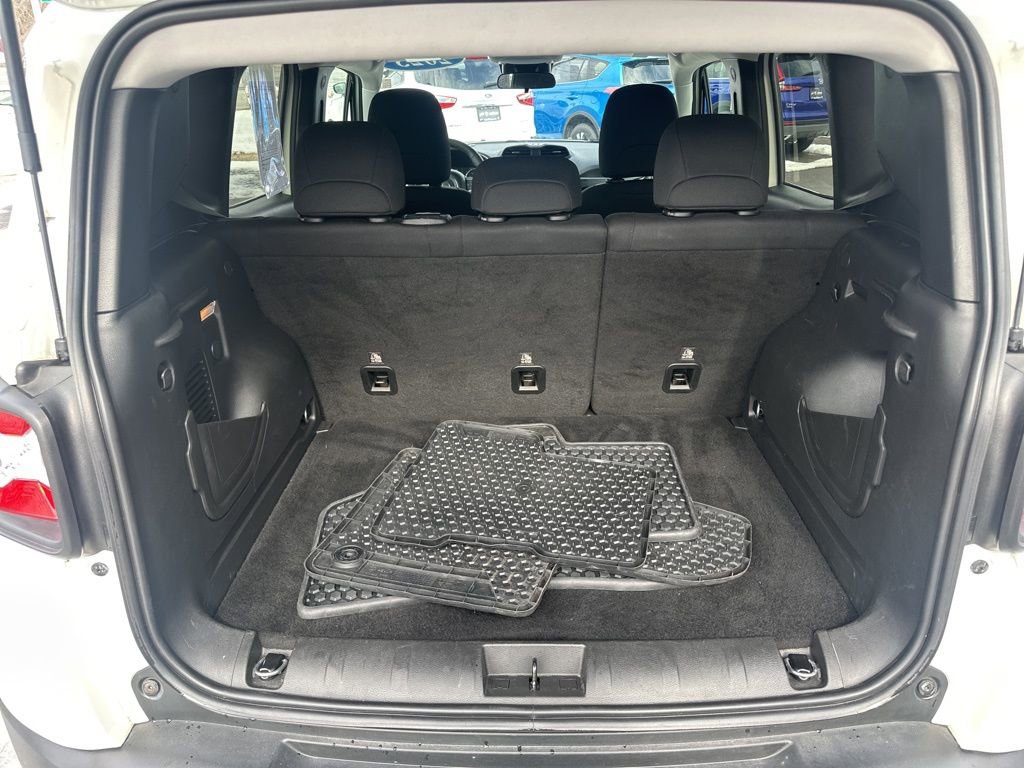 Used 2023 Jeep Renegade Latitude image 33