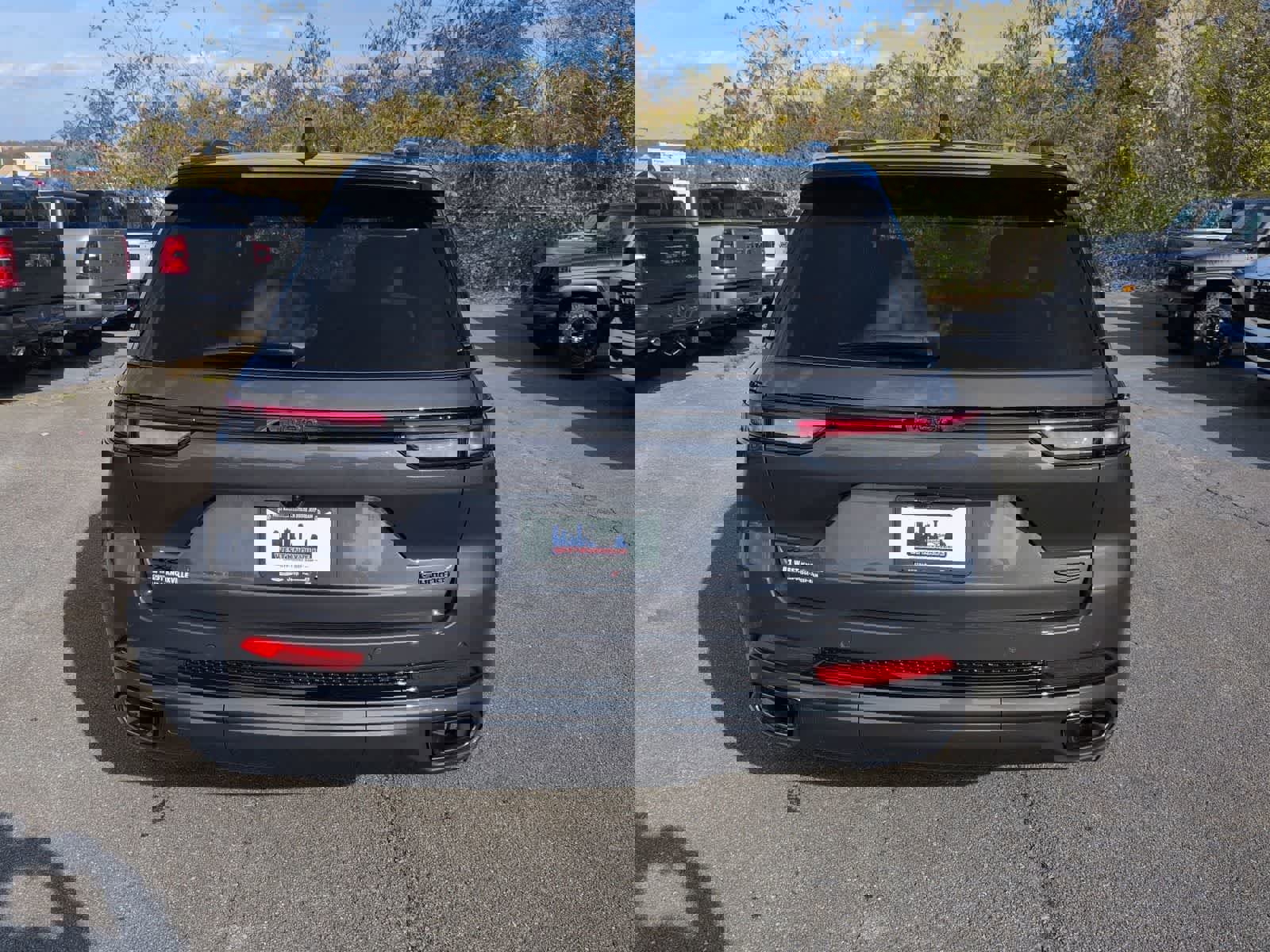 New 2025 Jeep Grand Cherokee Summit w/ Obsidian Package image 7