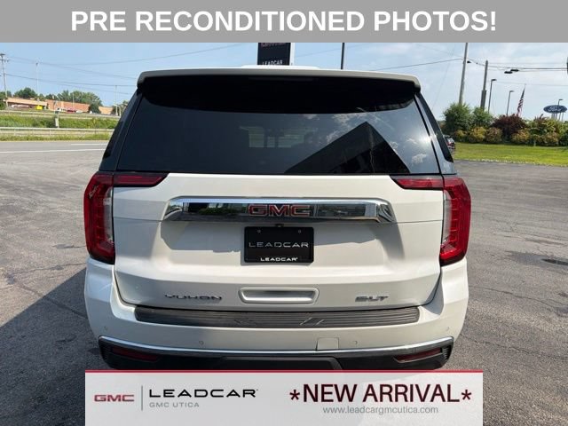 Used 2021 GMC Yukon XL SLT w/ Rear Media and Nav Package AWD/4WD image 4