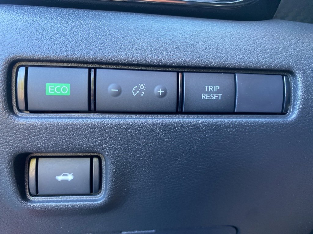 Used 2023 Nissan Sentra SV image 27