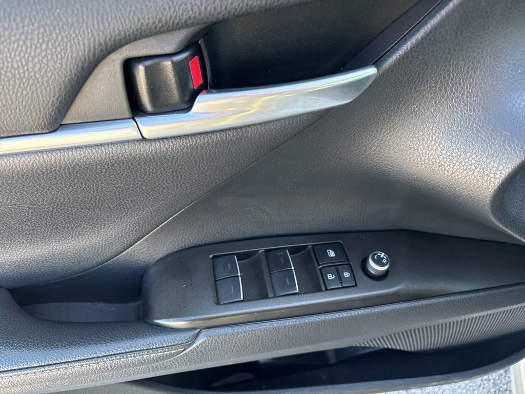 Used 2023 Toyota Camry XSE image 25