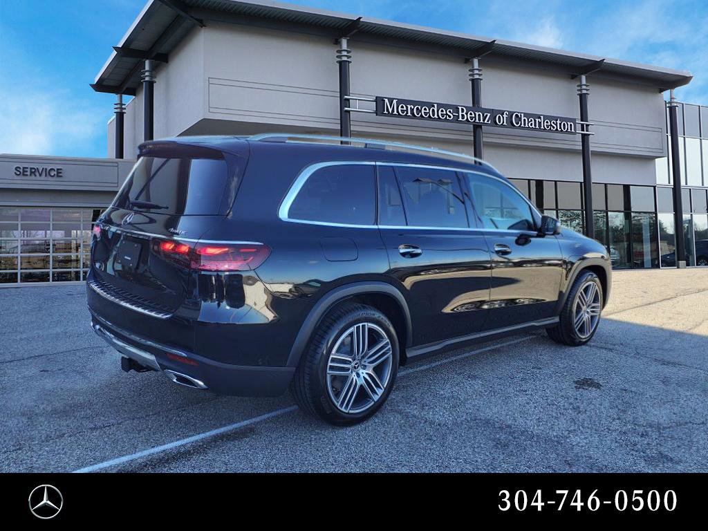 Used 2025 Mercedes-Benz GLS 450 4MATIC image 3