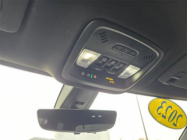 Used 2023 Chevrolet Traverse Premier w/ Redline Edition image 27