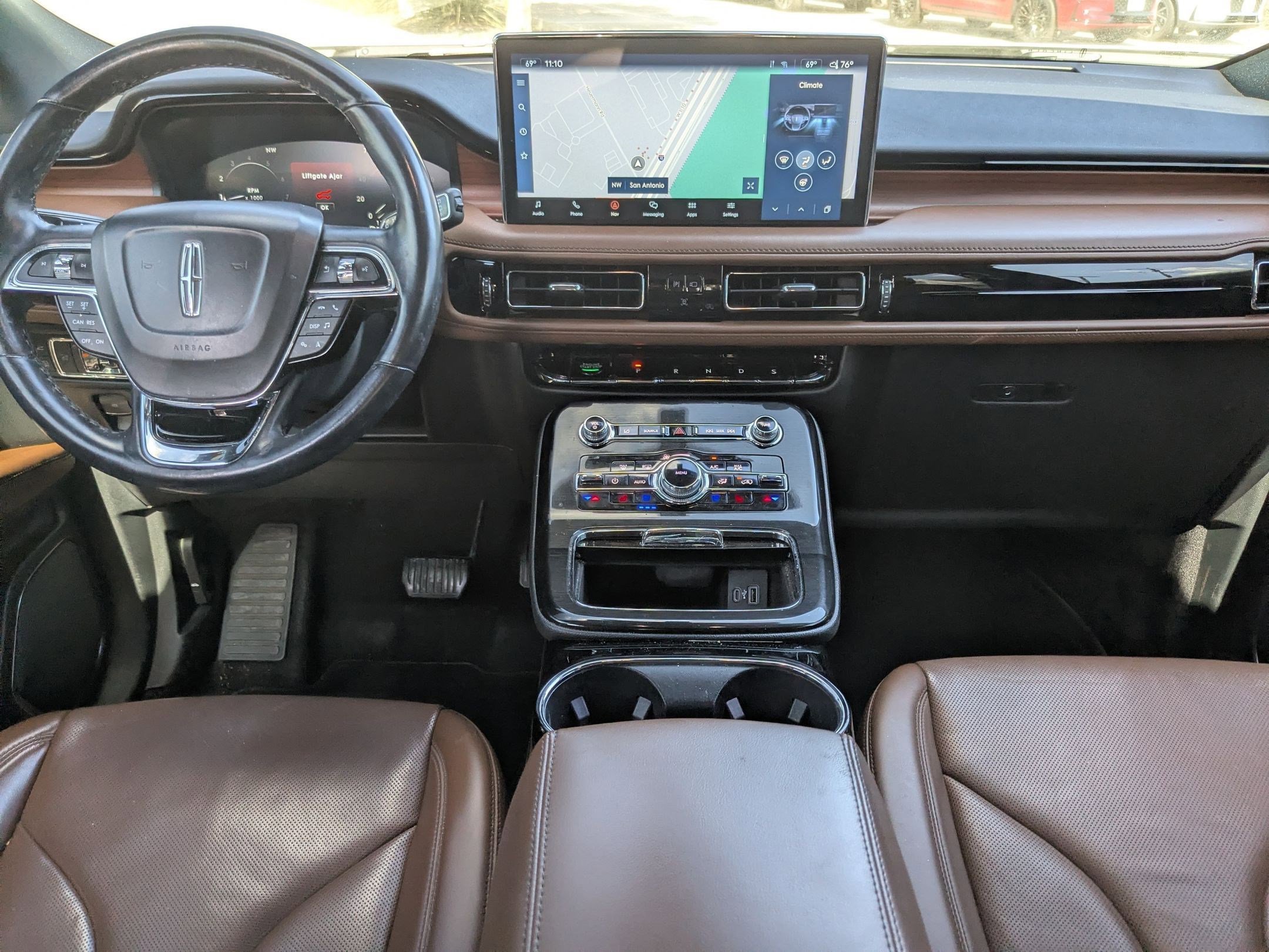 Used 2023 Lincoln Nautilus Reserve w/ Luxury Package FWD image 21