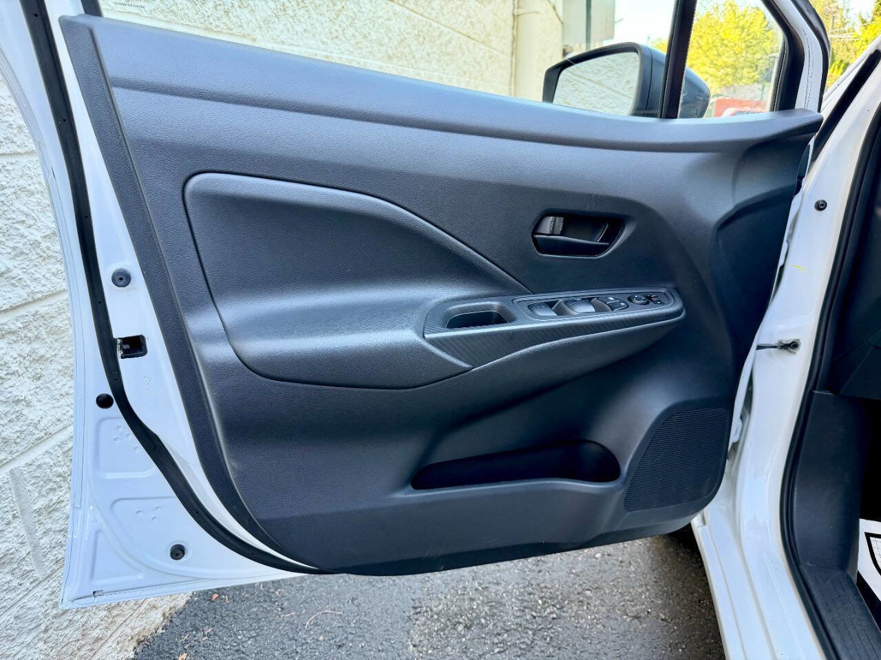 Used 2020 Nissan Versa S image 22