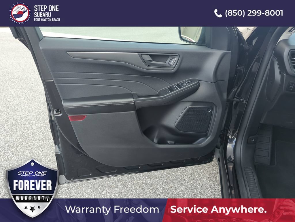Used 2025 Ford Escape Active w/ Tech Pack #1 FWD image 18