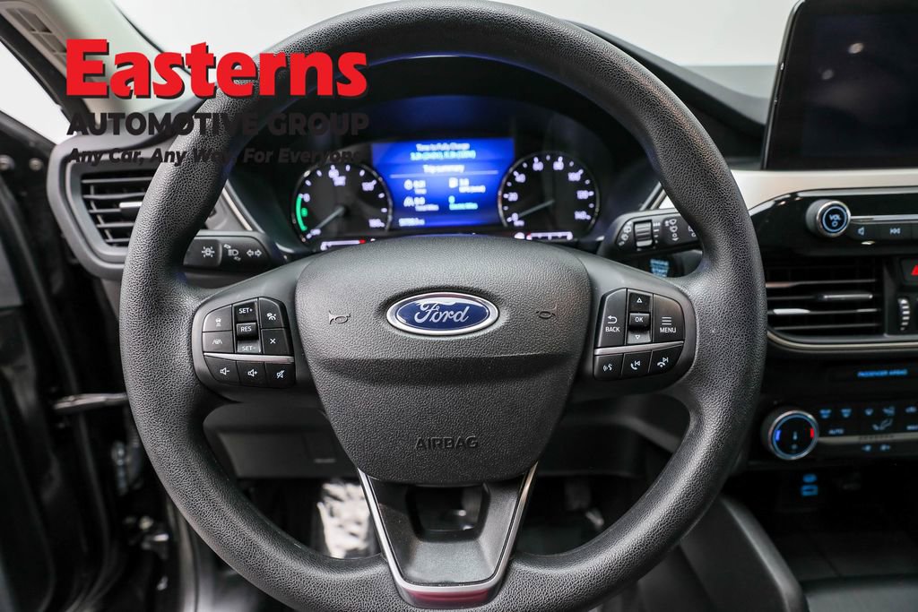 Used 2022 Ford Escape SE image 10