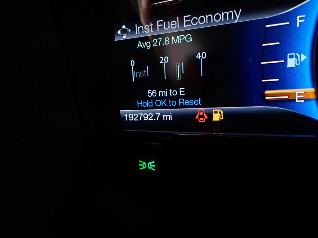 Used 2015 Ford Taurus SEL w/ Equipment Group 201A FWD image 40