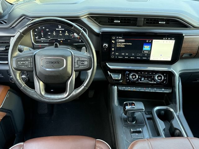 Used 2023 GMC Sierra 1500 Denali Ultimate AWD/4WD image 11