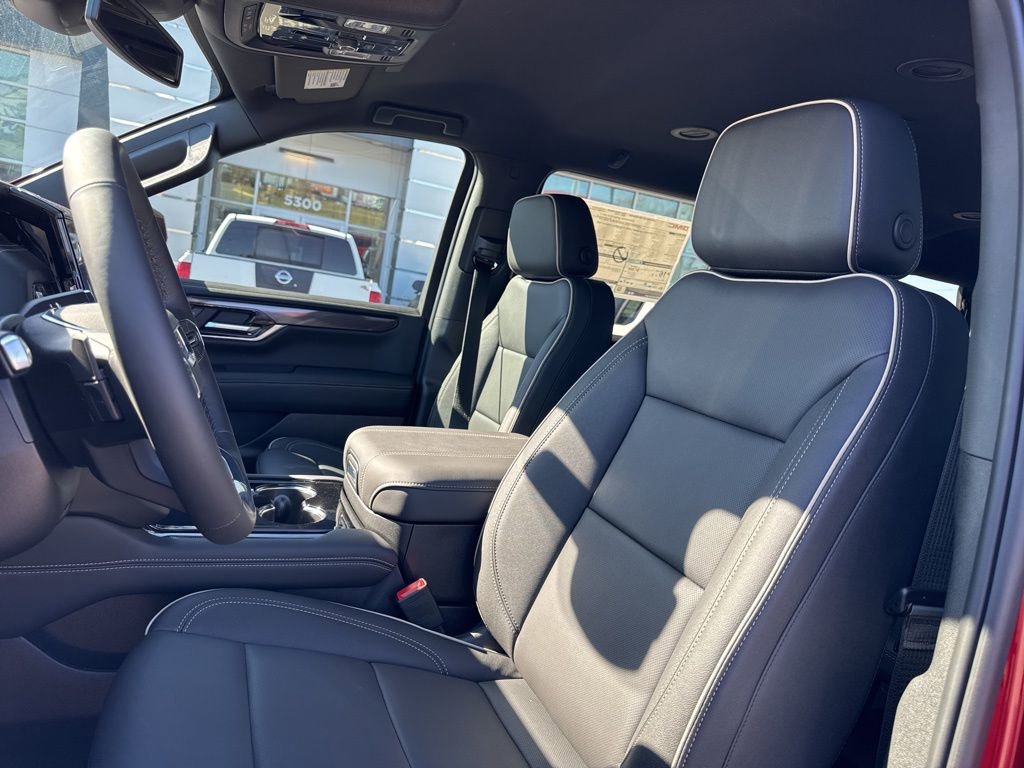 New 2026 GMC Yukon XL Elevation w/ LPO, Elevation Black Package image 18