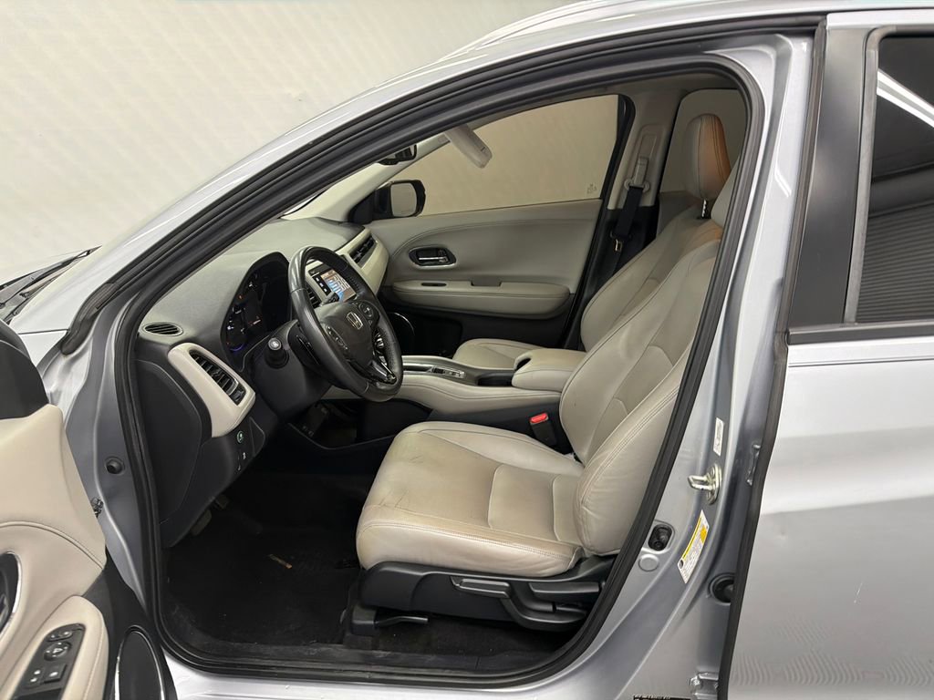 Used 2019 Honda HR-V EX-L image 9