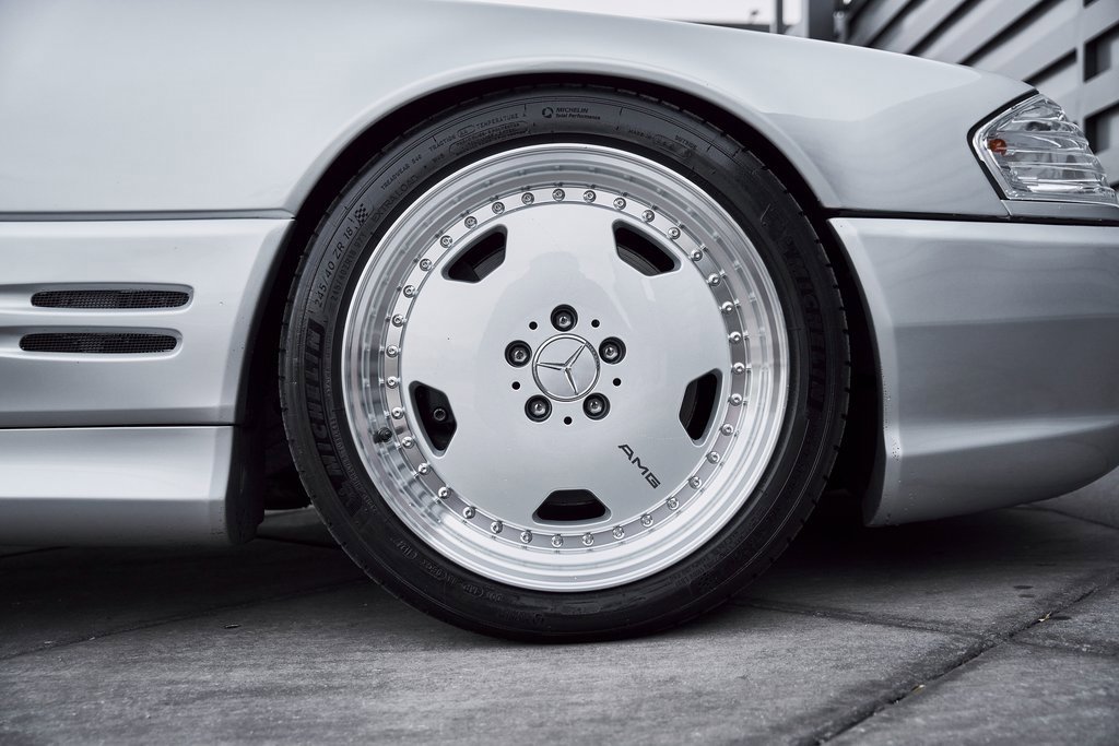 Used 2002 Mercedes-Benz SL 500 w/ SL2 Option Pkg image 20