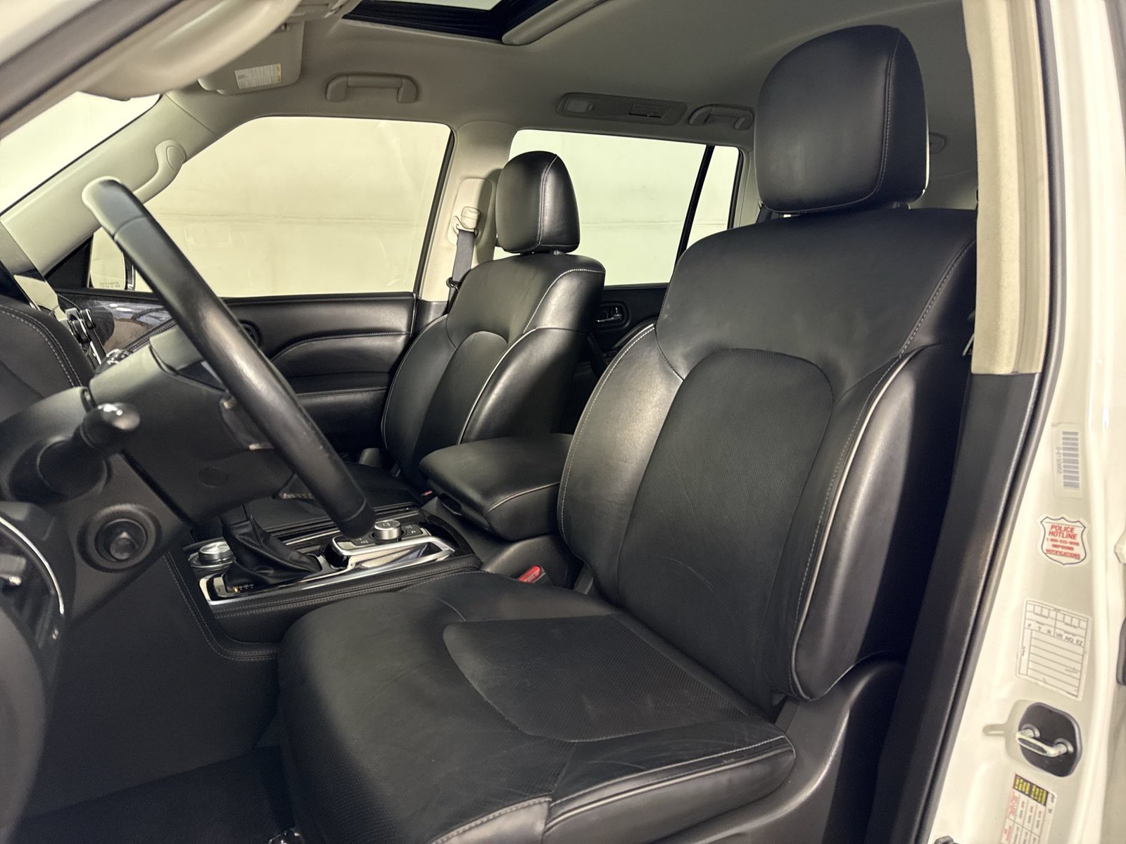 Used 2024 INFINITI QX80 Luxe AWD/4WD image 19