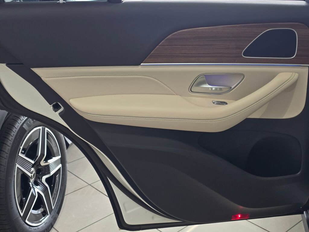 New 2026 Mercedes-Benz GLE 350 4MATIC image 18