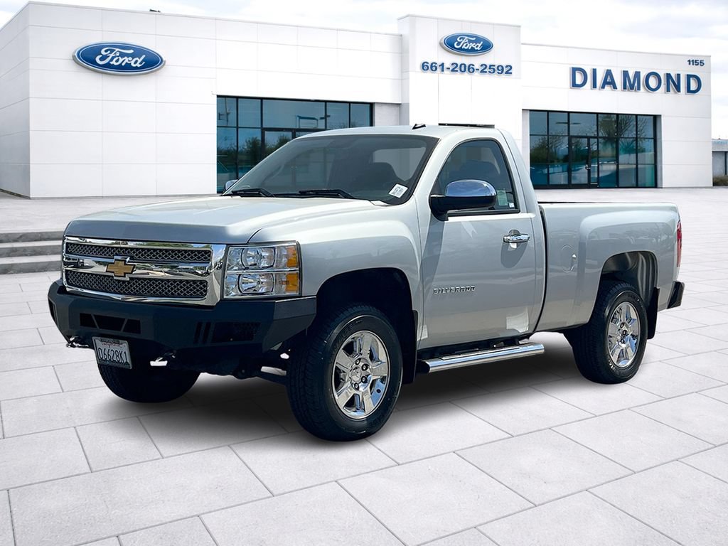 Used 2013 Chevrolet Silverado 1500 LT w/ Chrome Essentials Package RWD image 1