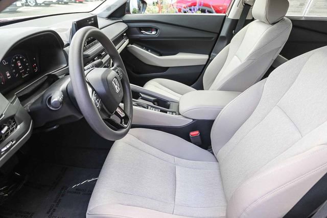 Certified 2025 Honda Accord SE image 19