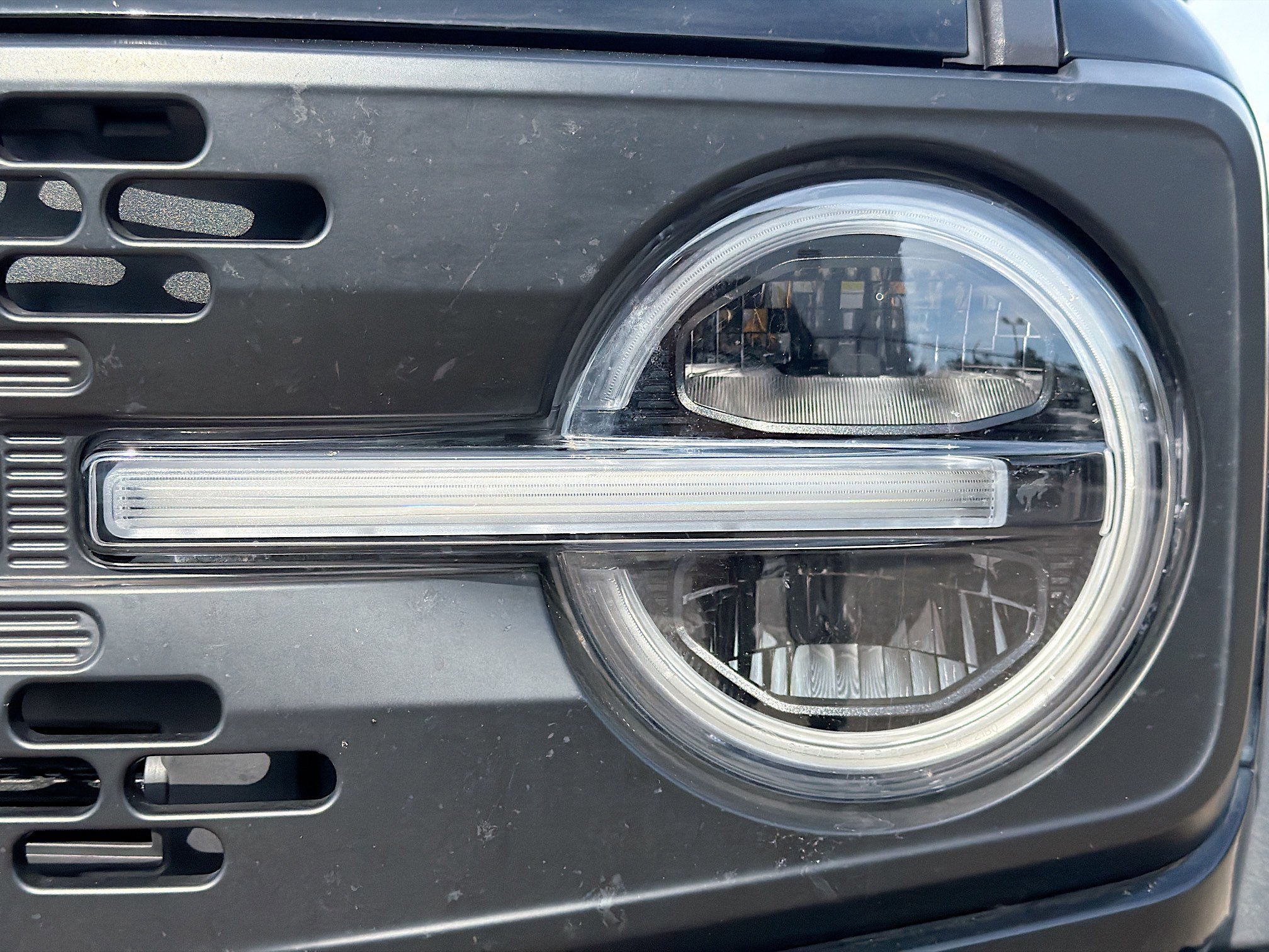 Used 2022 Ford Bronco Badlands image 9